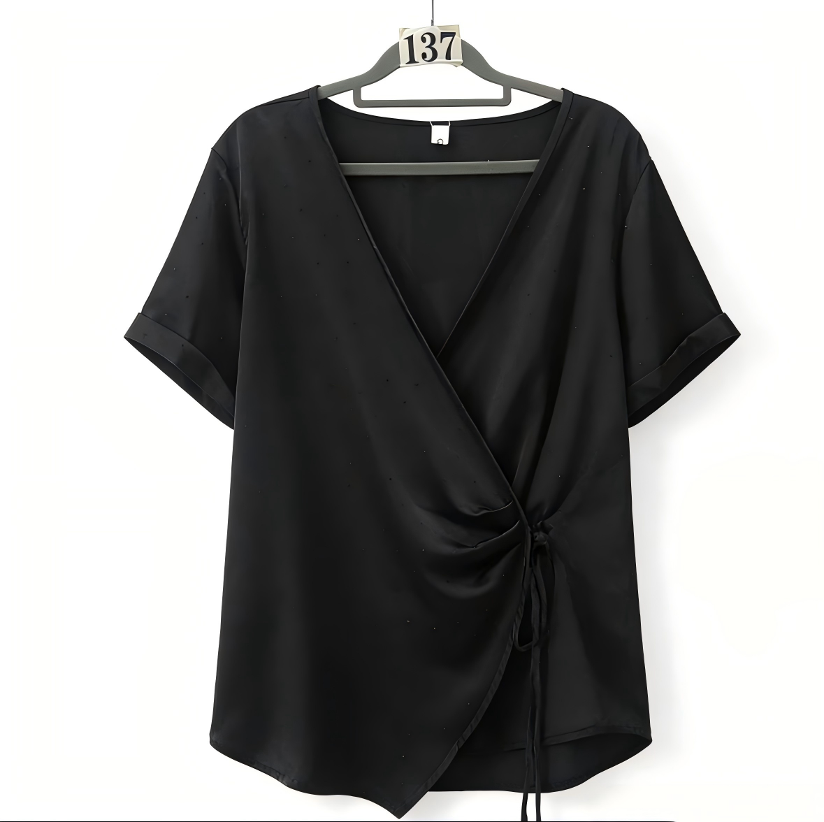 Black V-neck drawstring short-sleeved T-shirt, a new summer style, versatile and fashionable top